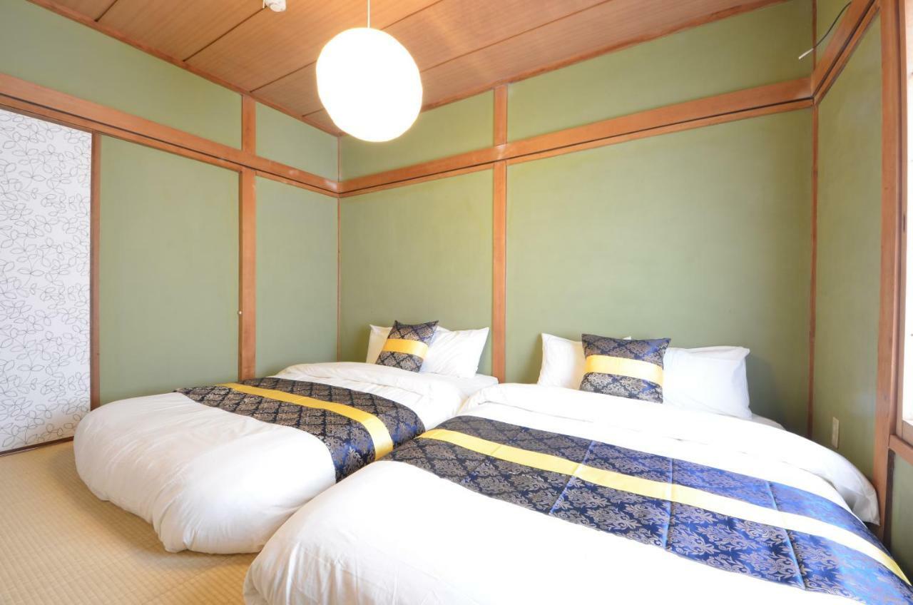 Private Room Rosso Осака Екстериор снимка